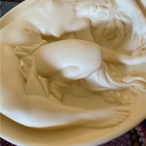 Vintage limited edition Ivory Alabaster Italian Collectors Plate wall plaque